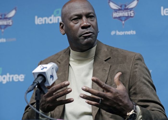 Michael Jordan Akan Menyumbang Rp 1,4 T Untuk Melawan Rasisme