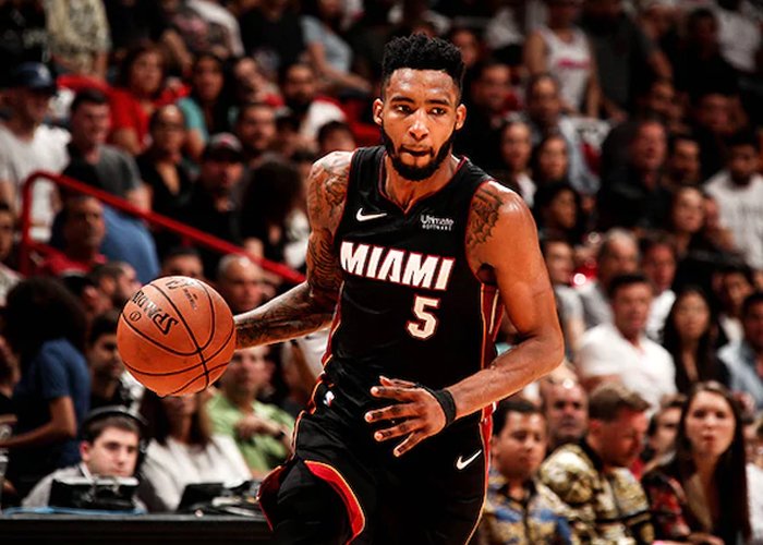 Forward Heat Derrick Jones Jr. Dites Positif Terkena Virus Corona