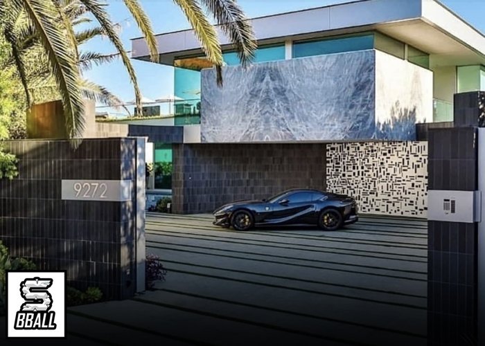 Pemandangan Rumah Mewah LeBron James Harga $52 juta