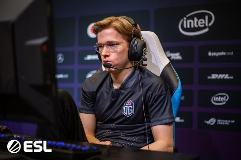 Topson Habiskan 24 Jam Untuk Bermain 18 Pertandingan Dota 2!
