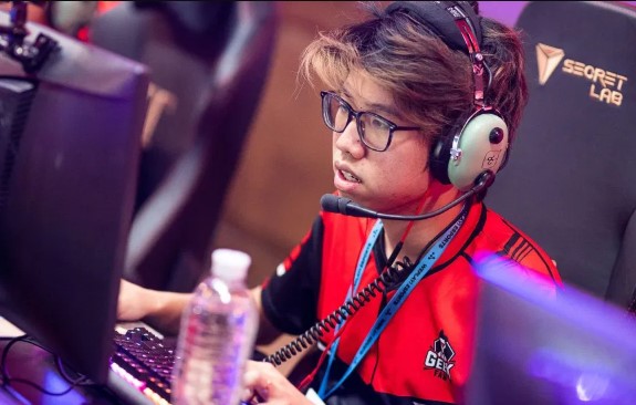 Kuku Geek Fam
