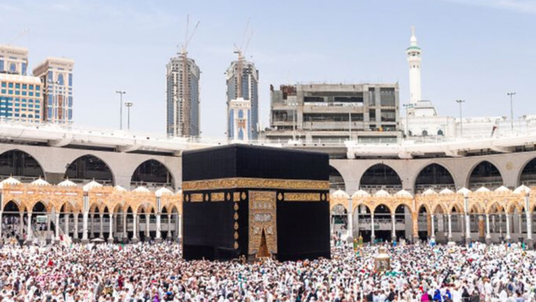 Kenapa Negara Lain Bisa Umrah, Tapi Belum Terbuka untuk Indonesia