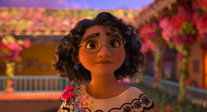 Encanto Film Terbaru Disney Animation Ke-60, Terinspirasi Budaya Kolombia