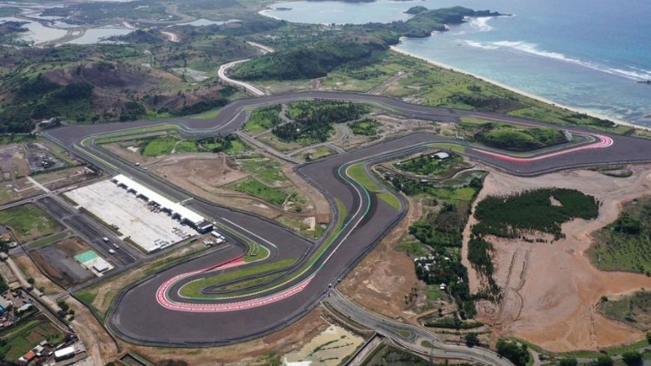 MotoGP Modifikasi Cuaca