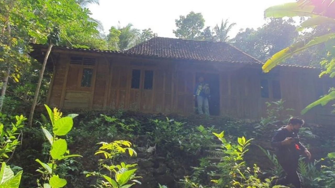 Rumah KKN di Desa Penari