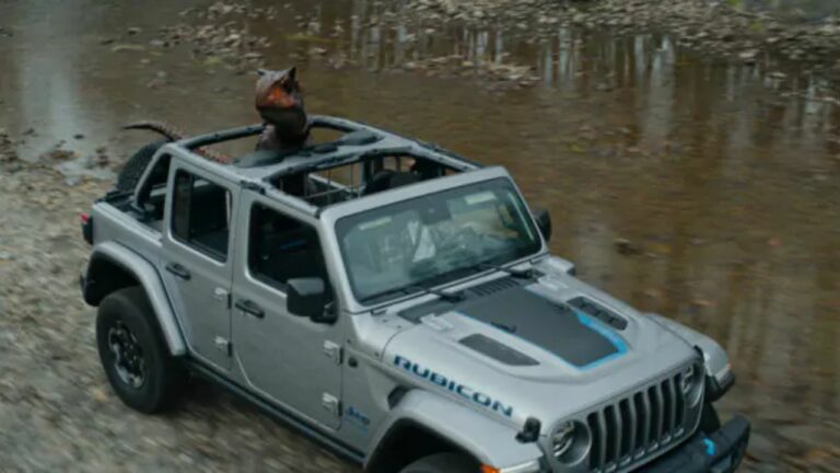 Jurassic World: Dominion Jeep