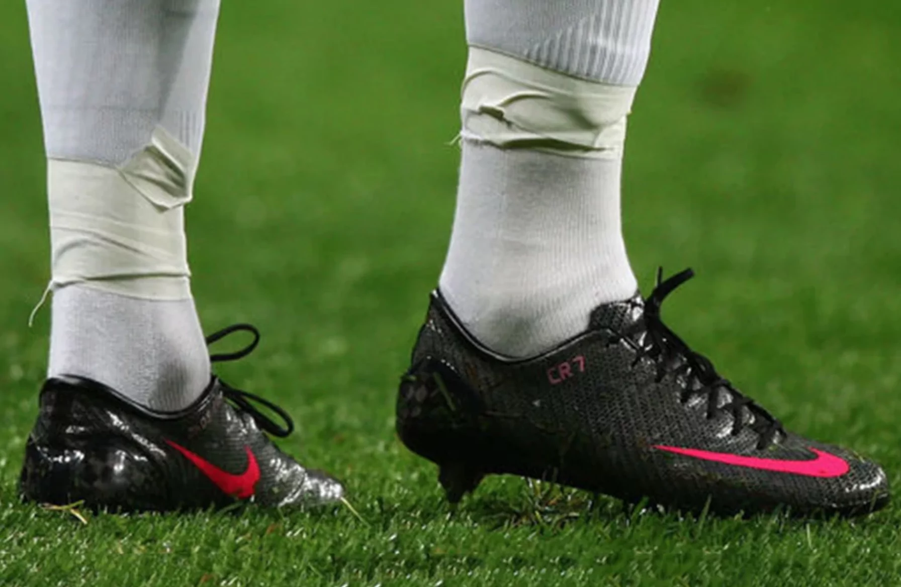 Sepatu nike on sale mercurial cr7 terbaru