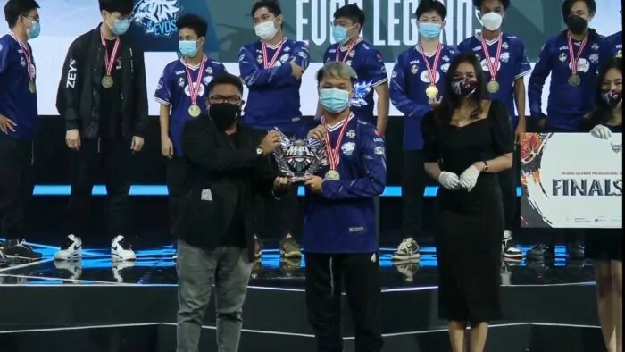 EVOS Luminaire terpilih sebagai MVP Final MPL ID Season 7 setelah tampil konsisten di laga Grand Final dan membuat EVOS raih kemenangan