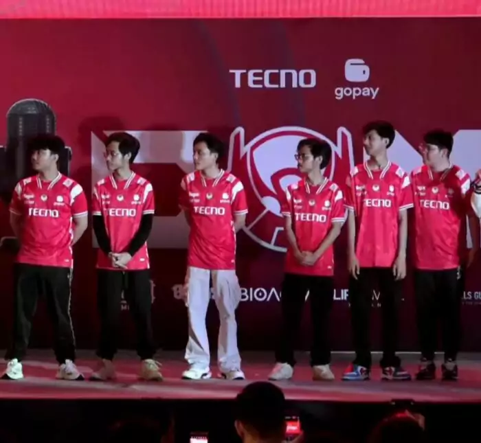 Roster Red Aliens